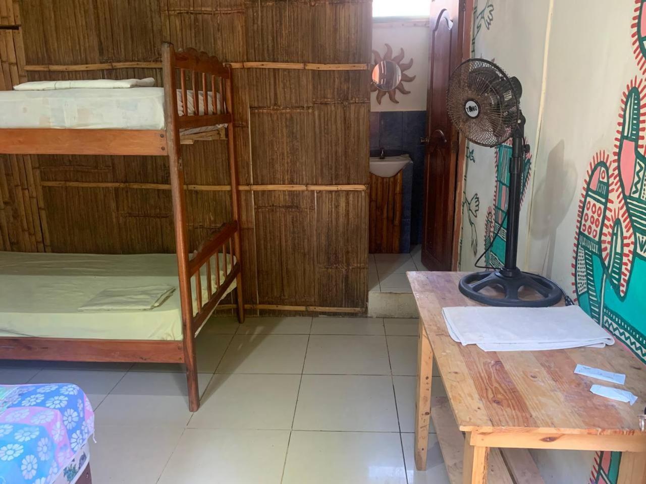 Hostal Mamacucha Монтаньита Экстерьер фото