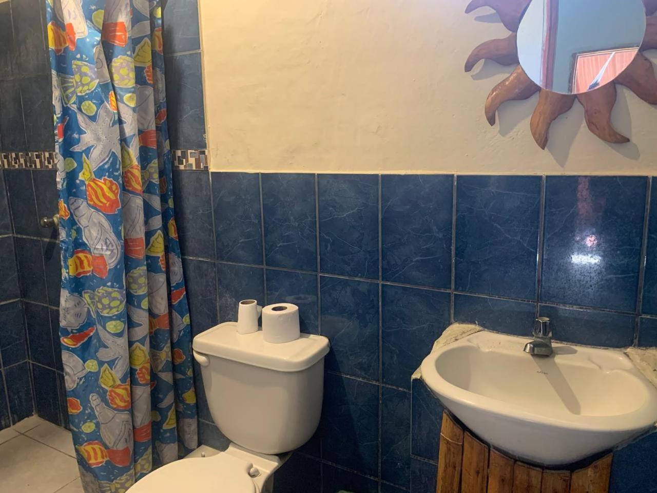 Hostal Mamacucha Монтаньита Экстерьер фото