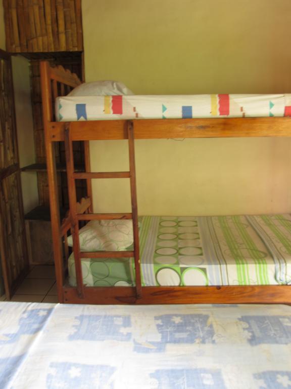 Hostal Mamacucha Монтаньита Экстерьер фото
