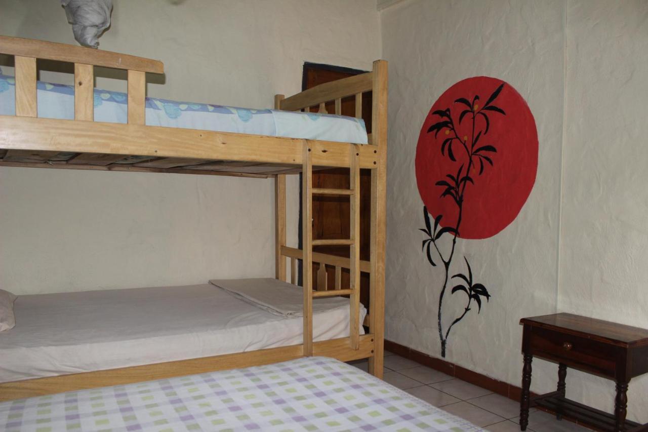 Hostal Mamacucha Монтаньита Экстерьер фото